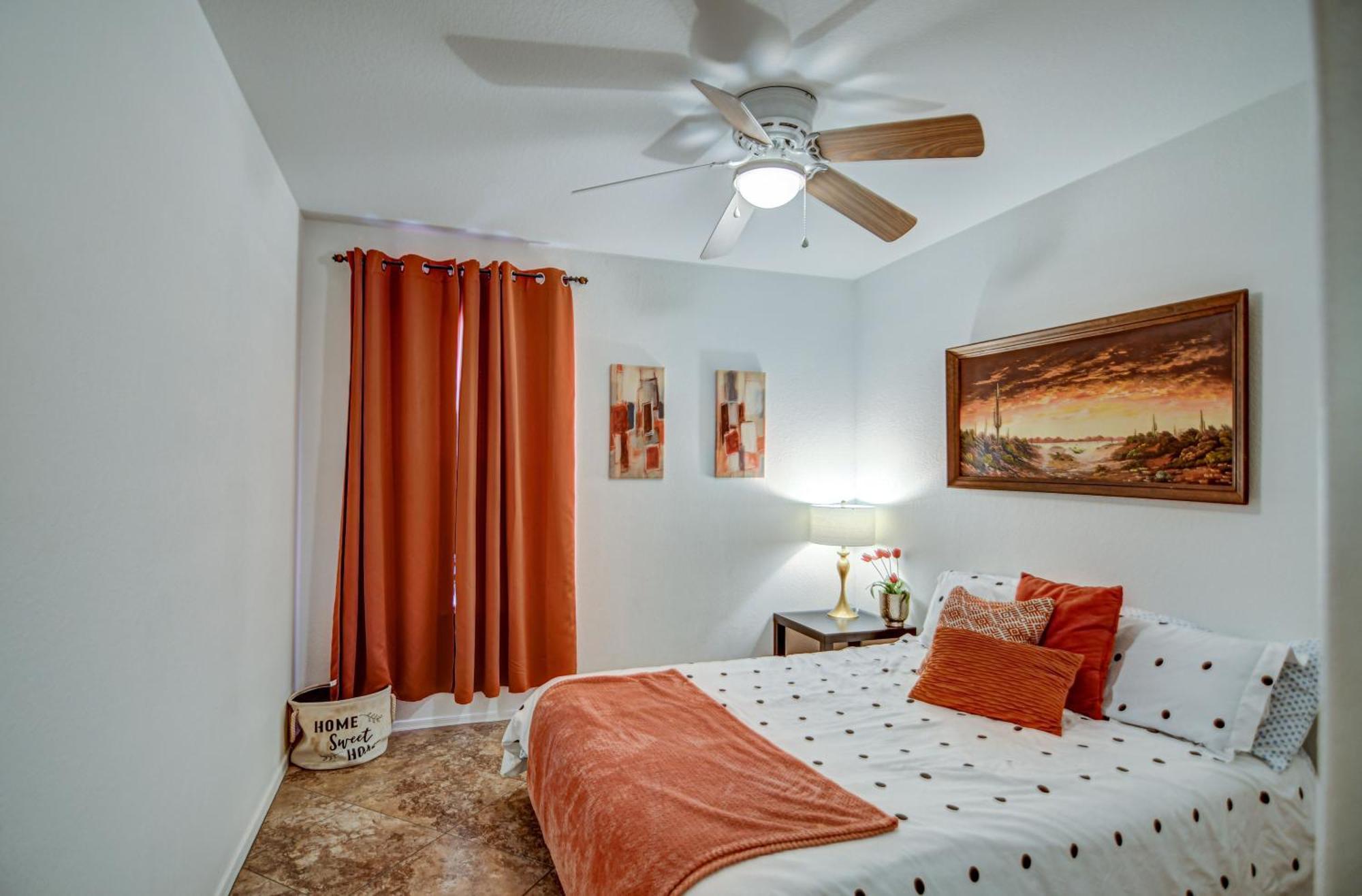 Route 66 Oasis In Downtown Gilbert With Heated Pool & Mini Golf Villa Exteriör bild