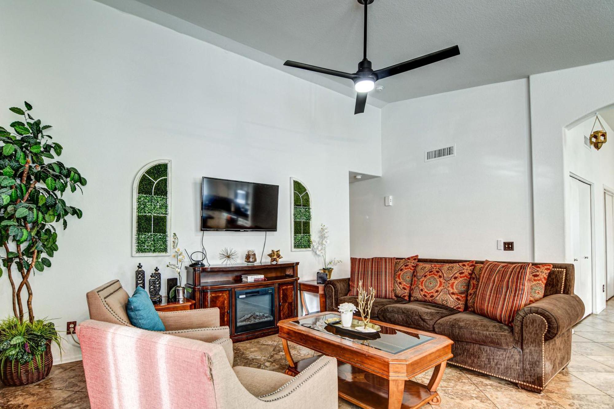 Route 66 Oasis In Downtown Gilbert With Heated Pool & Mini Golf Villa Exteriör bild