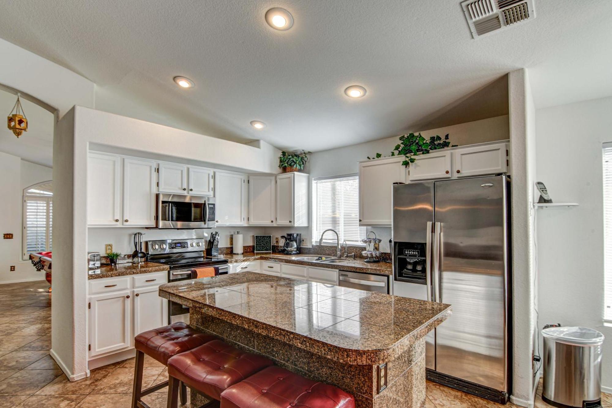 Route 66 Oasis In Downtown Gilbert With Heated Pool & Mini Golf Villa Exteriör bild