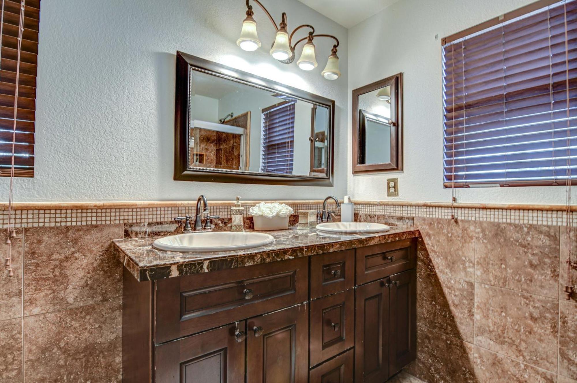 Route 66 Oasis In Downtown Gilbert With Heated Pool & Mini Golf Villa Exteriör bild